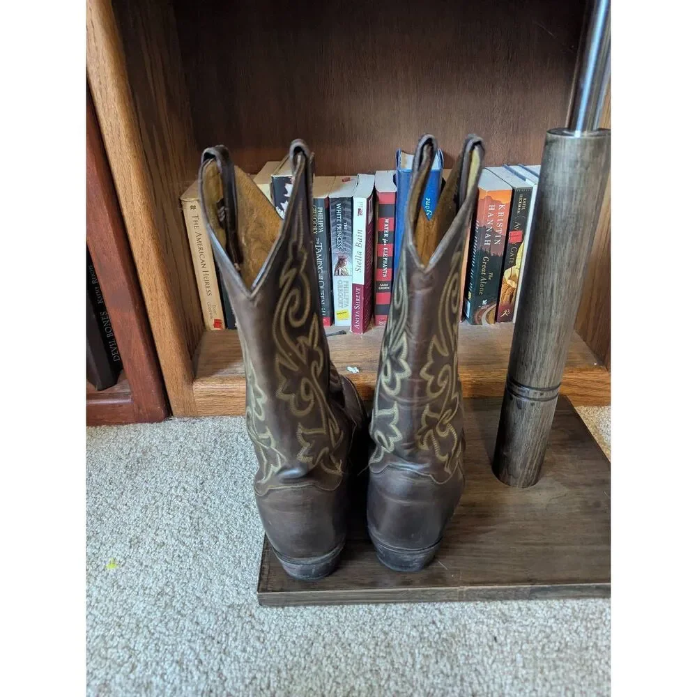 Justin Men’s Western Cowboy Boots Brown Leather Stitched Shaft Size 9 EE Wide